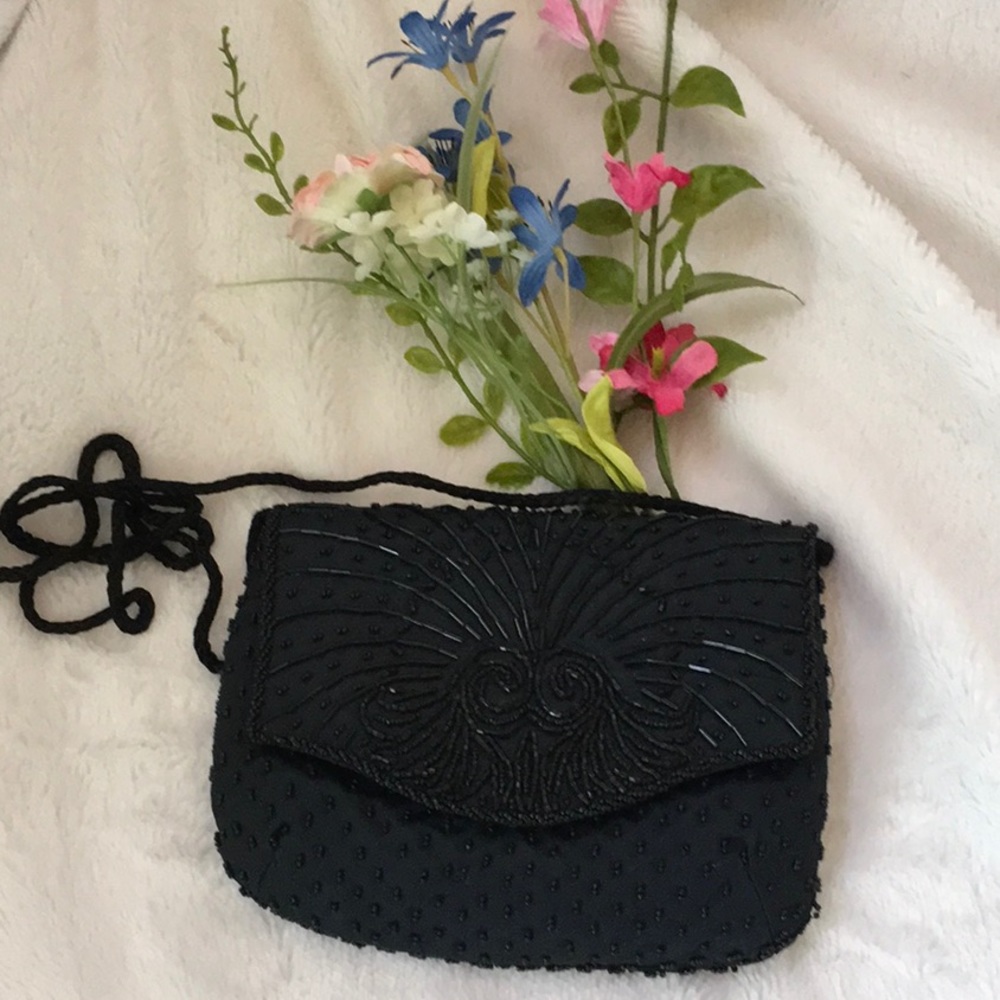BLACK BEADED DRESS BAG